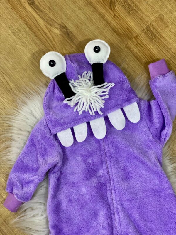 macacão peluciado kigurumi boo em fleece (3)